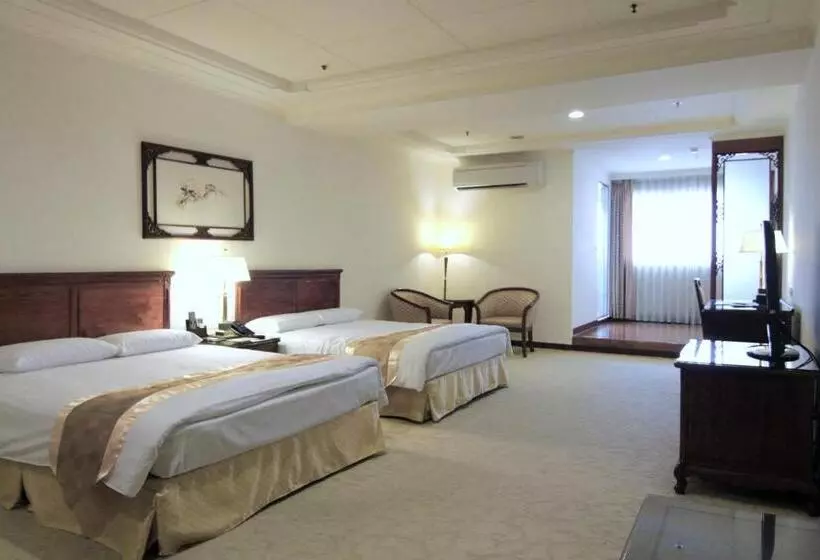 اتاق کلاسیک چهارنفره, Kings Paradise
