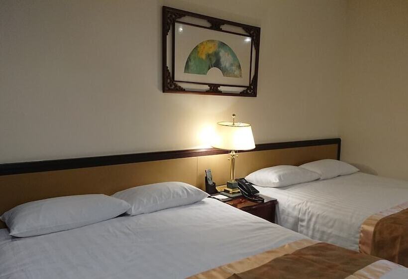 اتاق کلاسیک چهارنفره, Kings Paradise