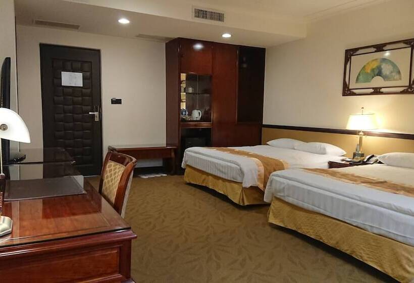 اتاق کلاسیک چهارنفره, Kings Paradise