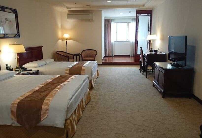 اتاق کلاسیک چهارنفره, Kings Paradise