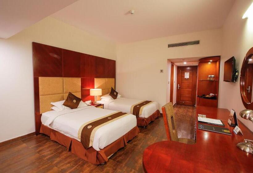 اتاق سوپریور, Long Beach