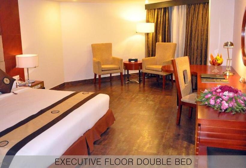 اتاق اجرایی, Long Beach