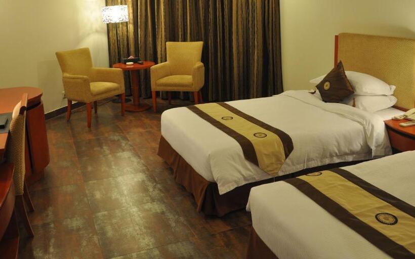 اتاق پرمیوم, Long Beach