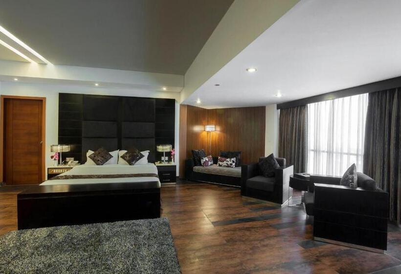 سوئیت پرزیدنت, Long Beach