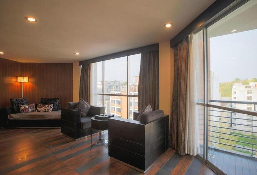 سوئیت پرزیدنت, Long Beach