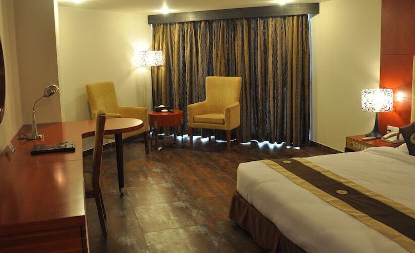 اتاق سوپریور, Long Beach