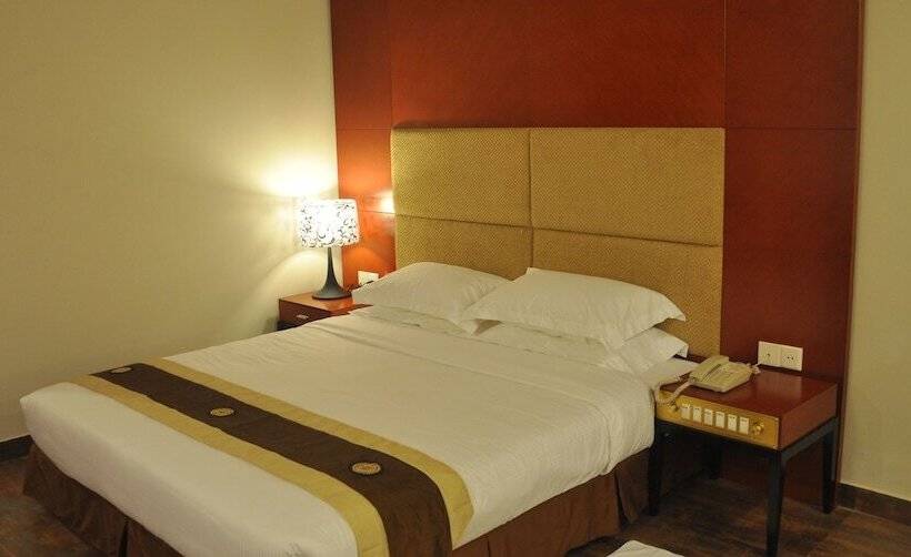 اتاق سوپریور, Long Beach