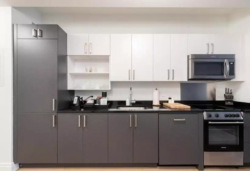 Standard-studio, Mint House At 70 Pine