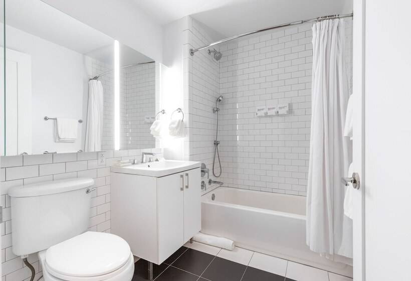 استودیوی استاندارد, Mint House At 70 Pine