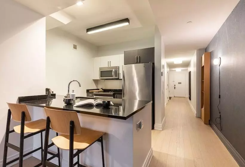 Deluxe-studio, Mint House At 70 Pine