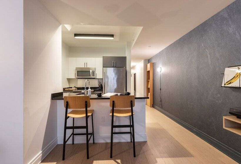 استودیوی لوکس, Mint House At 70 Pine