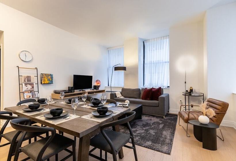 آپارتمان 2 خوابه, Mint House At 70 Pine