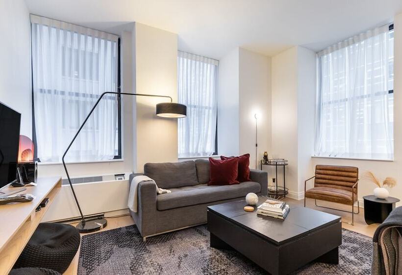 آپارتمان 2 خوابه, Mint House At 70 Pine