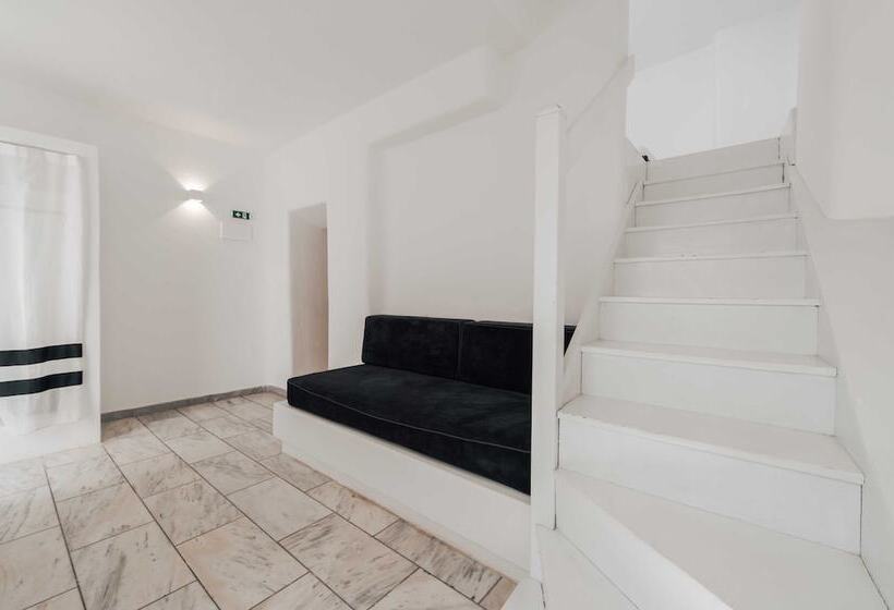 Suite Familiale, Mr & Mrs White Mykonos