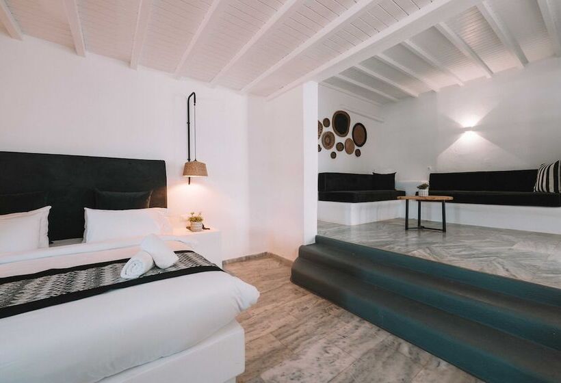 Suite Familiale, Mr & Mrs White Mykonos