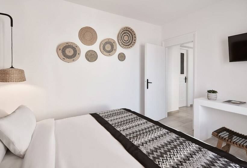 Suite Familiale, Mr & Mrs White Mykonos