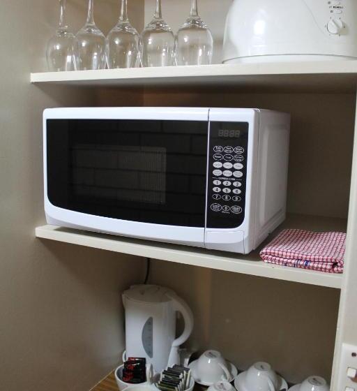 패밀리 룸, Sandpipers @ Millicent