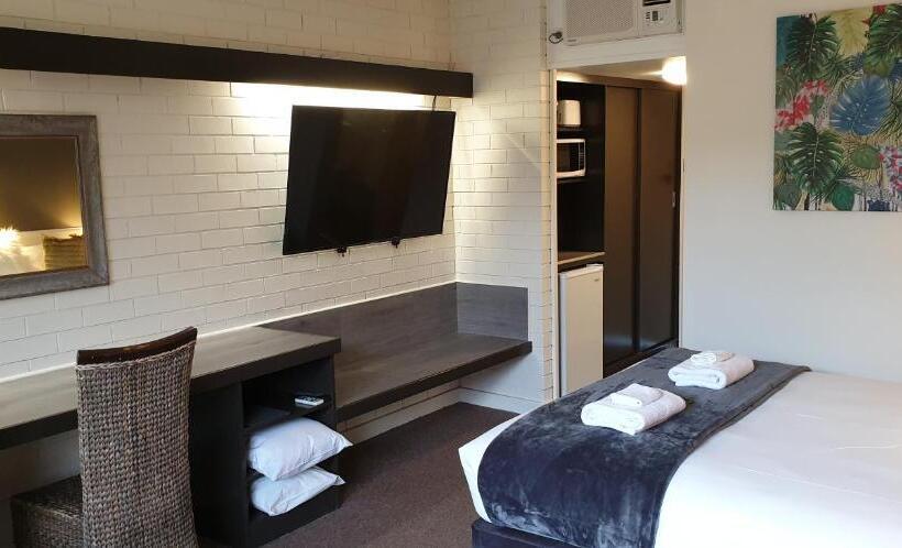 이그제큐티브 룸, Sandpipers @ Millicent