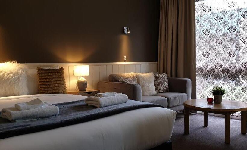 이그제큐티브 룸, Sandpipers @ Millicent