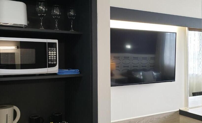 이그제큐티브 룸, Sandpipers @ Millicent