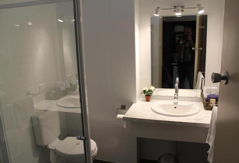 이그제큐티브 룸, Sandpipers @ Millicent