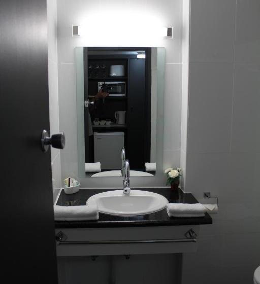 이그제큐티브 룸, Sandpipers @ Millicent