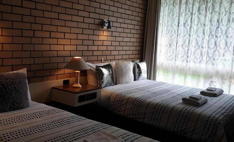 스탠다드 룸, Sandpipers @ Millicent