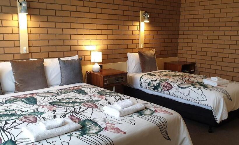 스탠다드 룸, Sandpipers @ Millicent