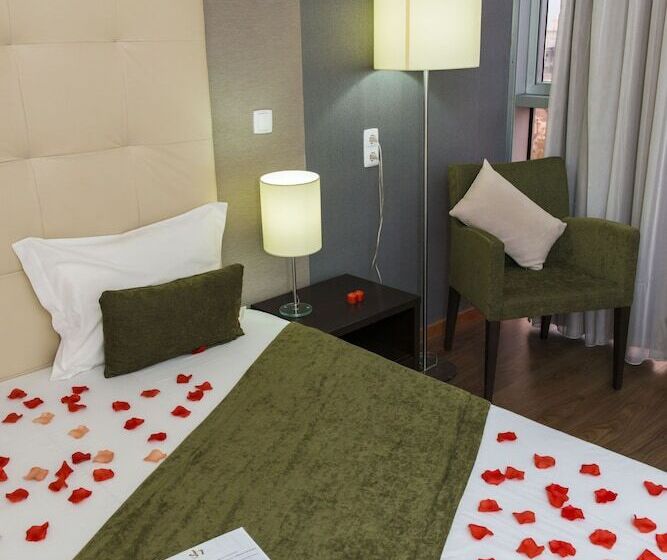 סוויטה, Santiago