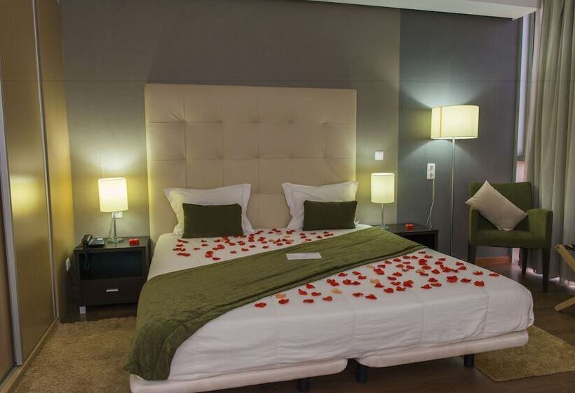 סוויטה, Santiago