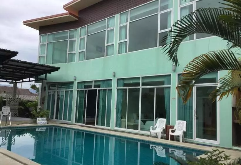 デラックスルーム, Saranya River House สรัญญาริเวอร์เฮาส์