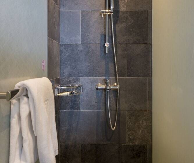 اتاق استاندارد, In Sky