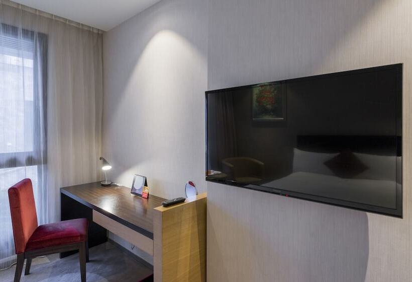 اتاق لوکس چهار تخته, In Sky