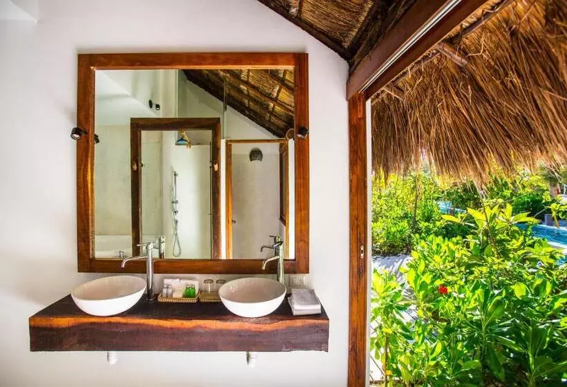 سوییت جونیور, The Beach Tulum