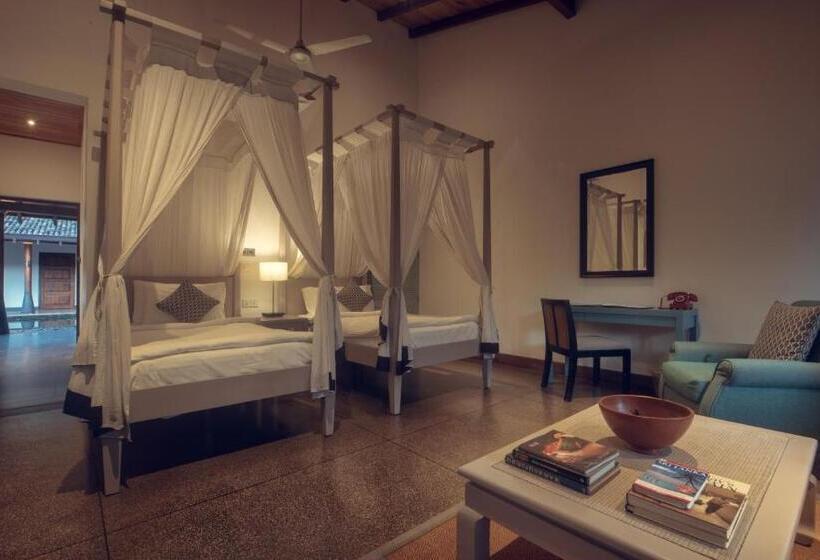 جناح مطلّ علي الحديقة, Wallawwa