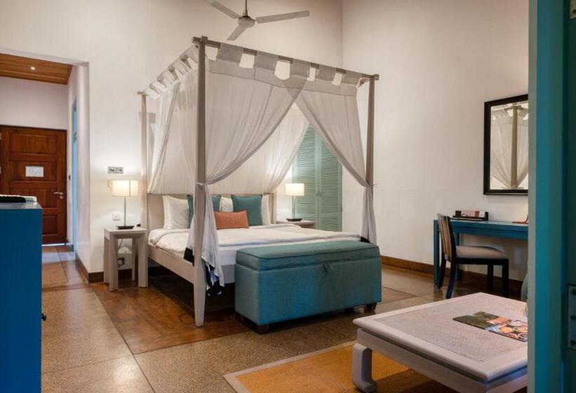 סוויטה משפחתית, Wallawwa