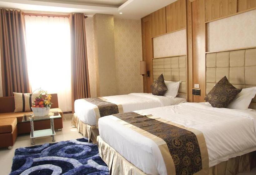 اتاق لوکس, West