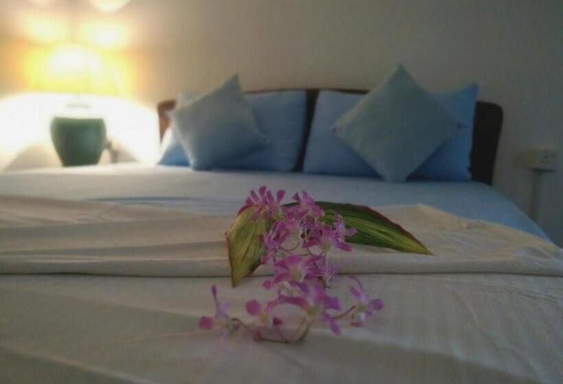 Номер Стандарт Вид на Сад, Avon Hikkaduwa Guest House