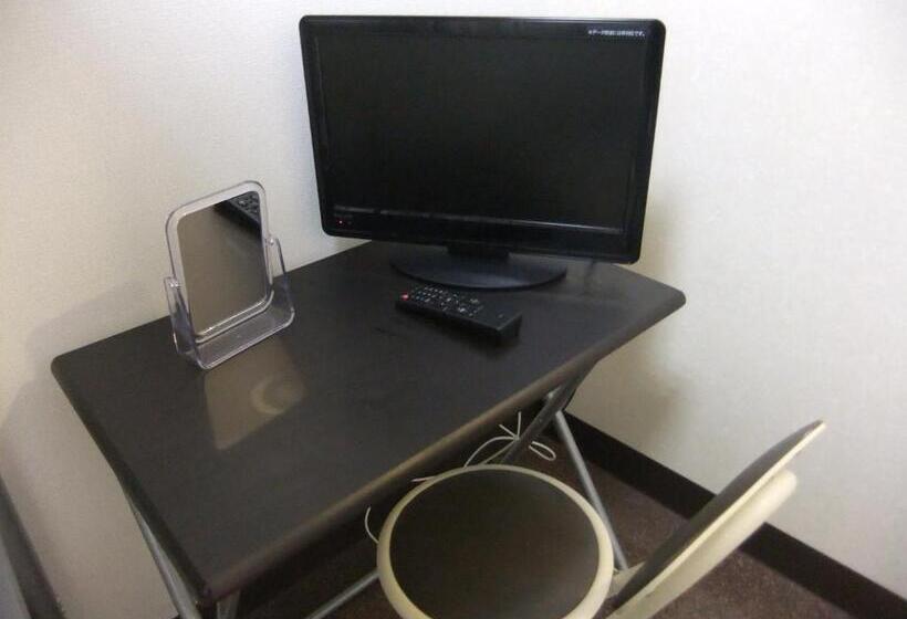 غرفة قياسية, Grace Naha