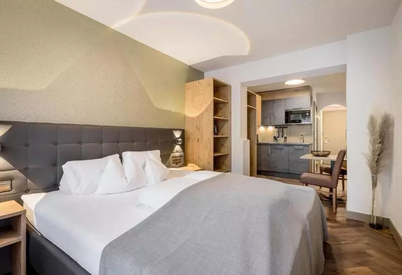 Comfort room with balcony, Regina Hotelsuites