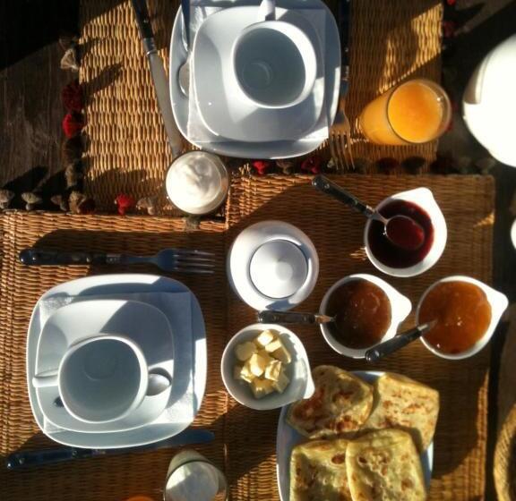 四人高级间, Riad Meski