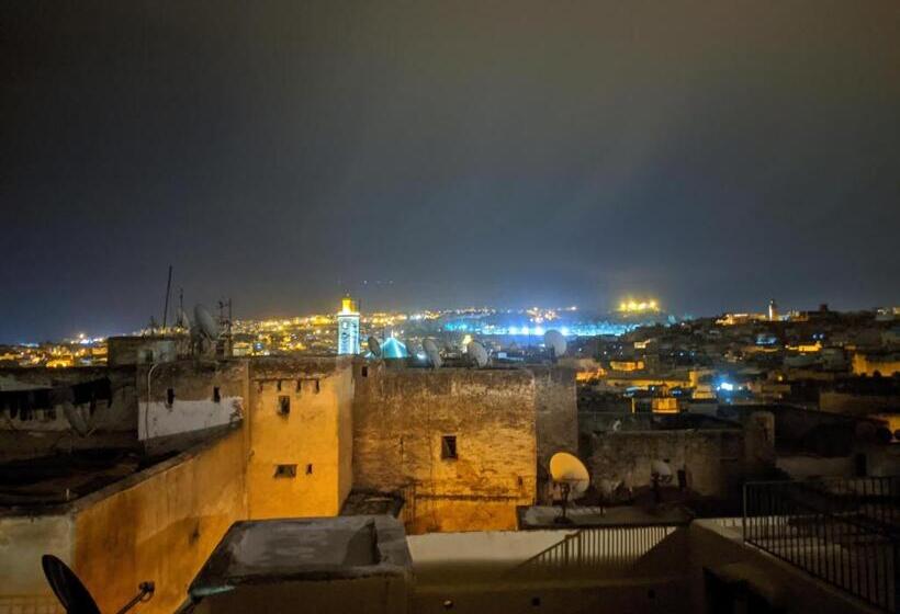 اتاق سوپریور چهار تخته, Riad Meski