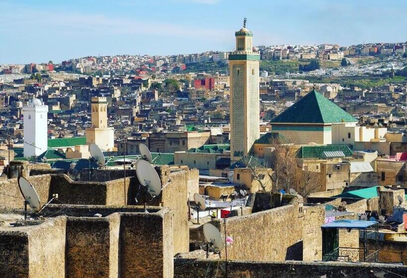 اتاق سوپریور چهار تخته, Riad Meski