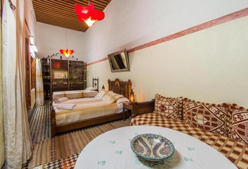 标准间, Riad Meski