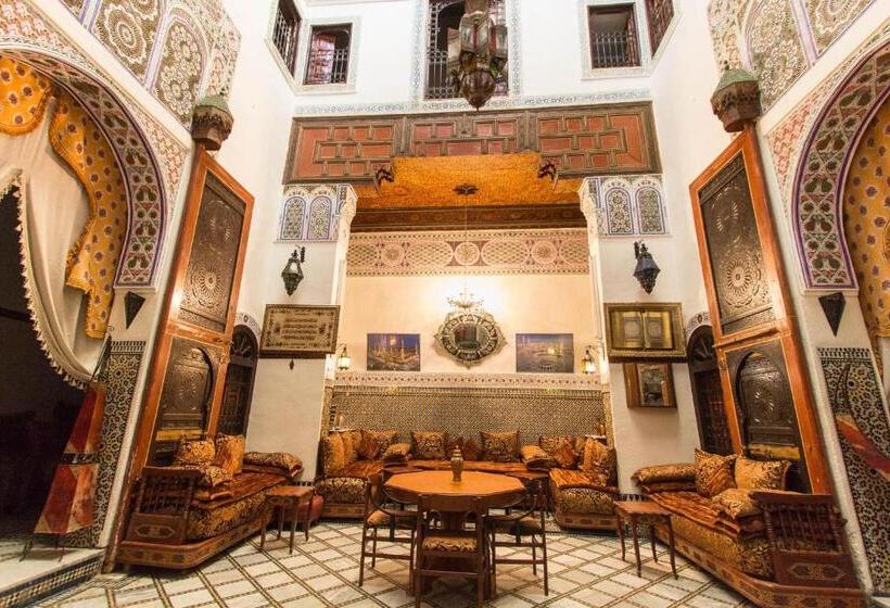 اتاق سوپریور چهار تخته, Riad Meski