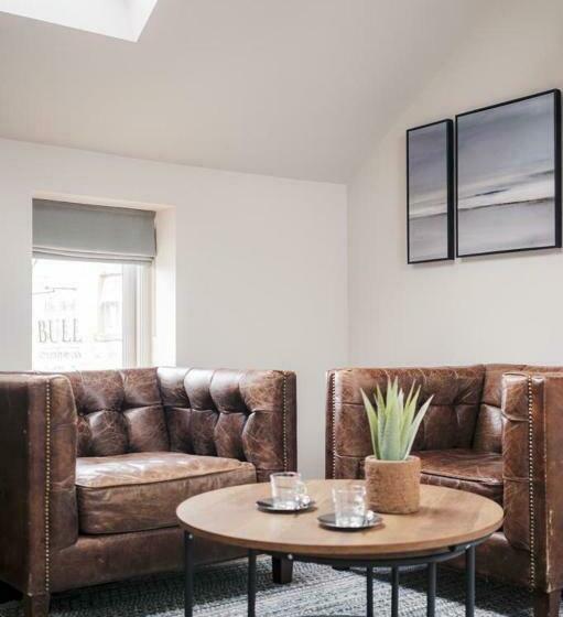 带大床的标准间, The Blind Bull