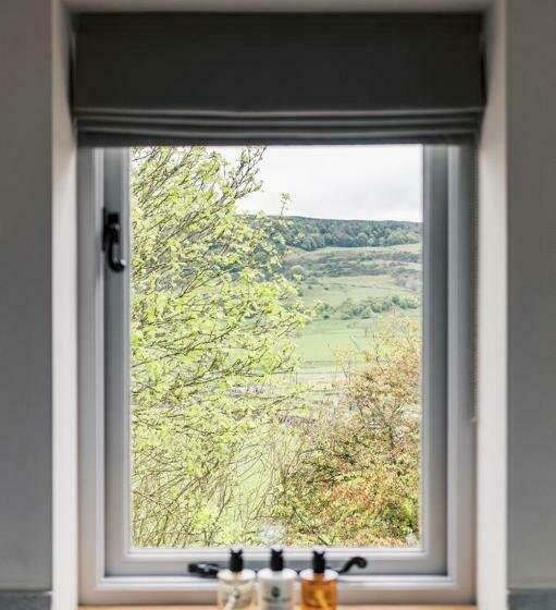 带大床的标准间, The Blind Bull