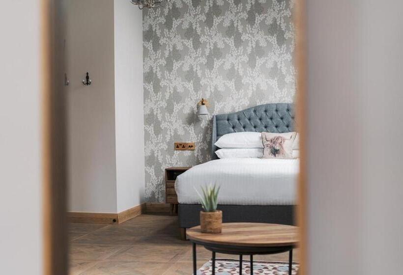 带大床的标准间, The Blind Bull