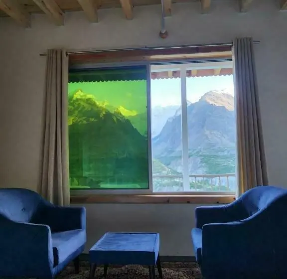 اتاق خانوادگی, Hunza Lounge