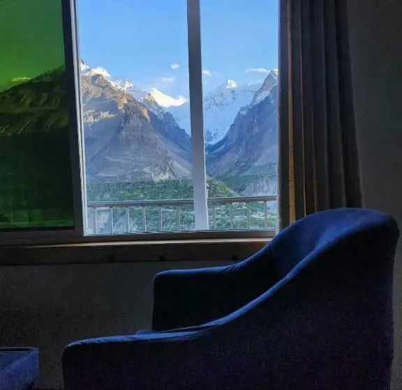 اتاق خانوادگی, Hunza Lounge